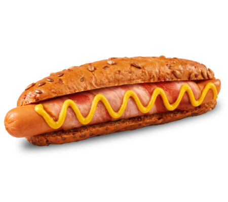 Amerikāņu hotdogs ar siera-bekona desiņu graudu maizē